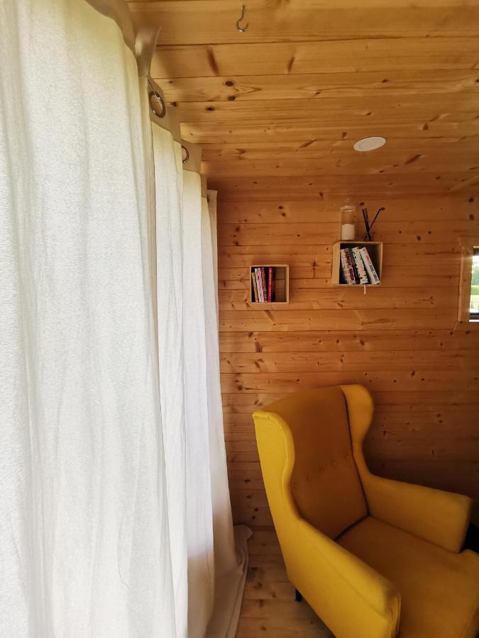Treehome Tinyhouse Střítež 외부 사진